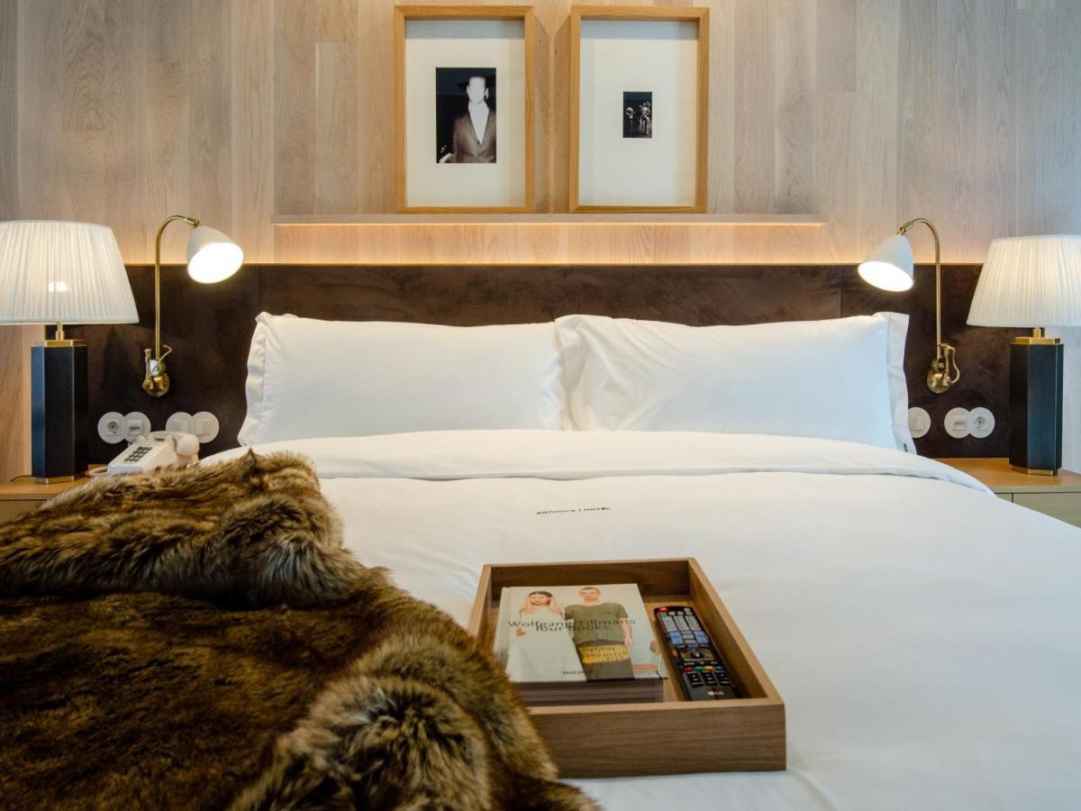 Browns Avenue Hotel Lisboa المظهر الخارجي الصورة A bedroom at The Standard East Village